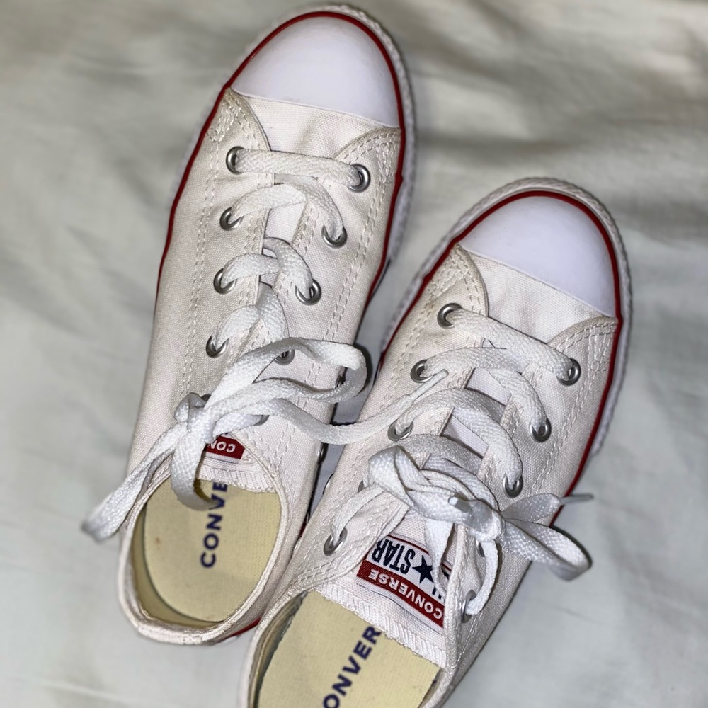WORN ONCE! White Converse Chuck Taylor Sneakers